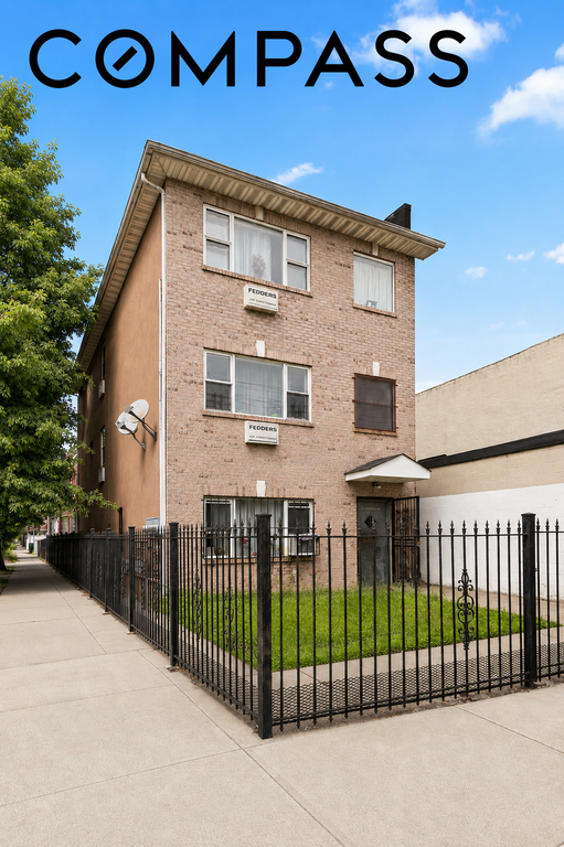 925 Dumont Avenue – For Sale photo 2