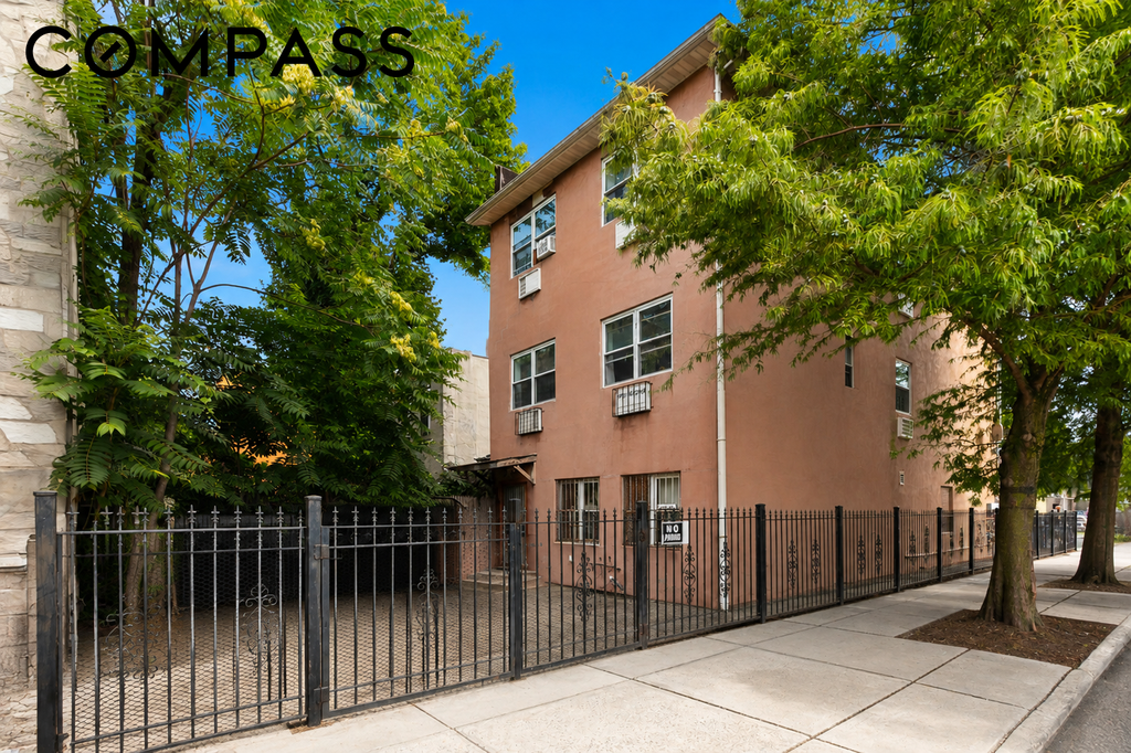 925 Dumont Avenue – For Sale photo 3
