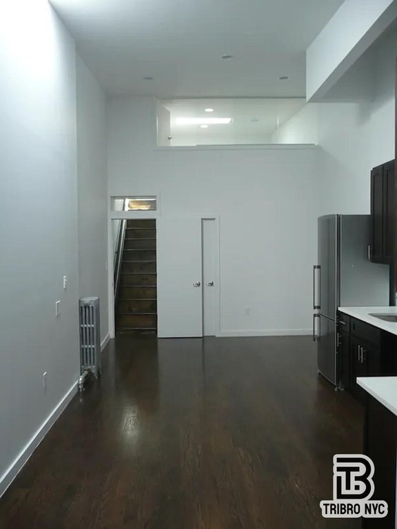 886 Franklin Avenue, Unit 2LL photo 2