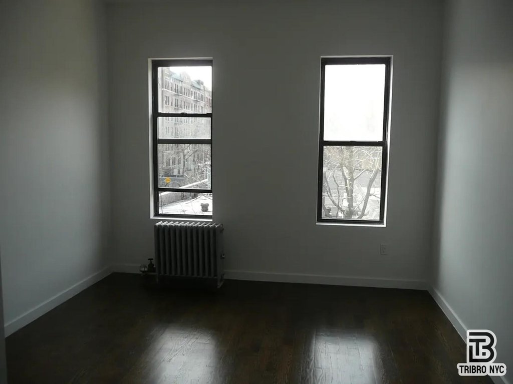 886 Franklin Avenue, Unit 2LL photo 4