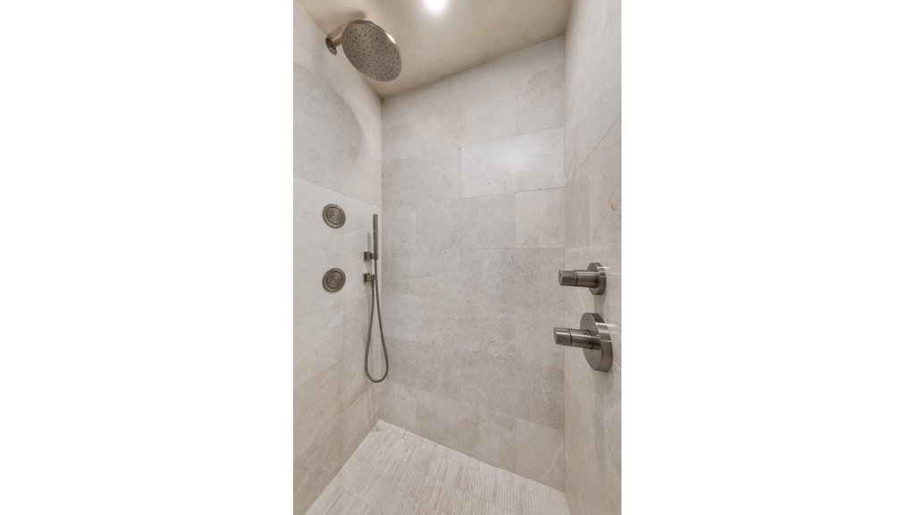 359 13th Street, Unit 1 photo 10