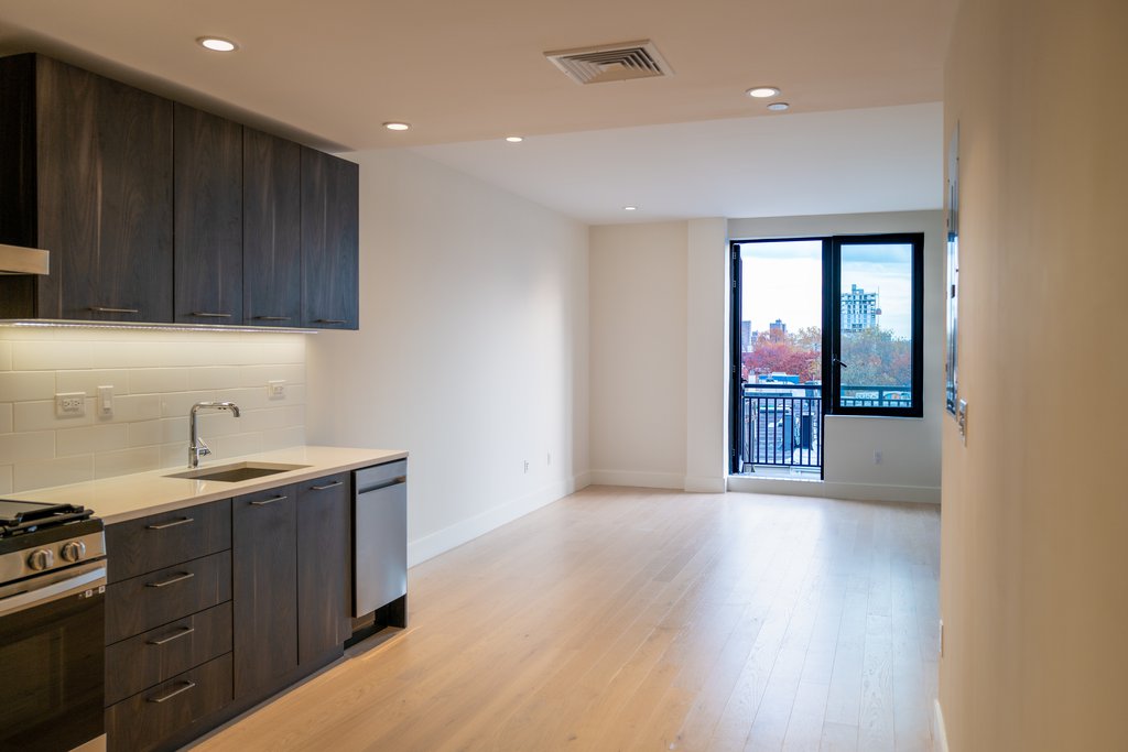 738 Grand Street, Unit 6B photo 2