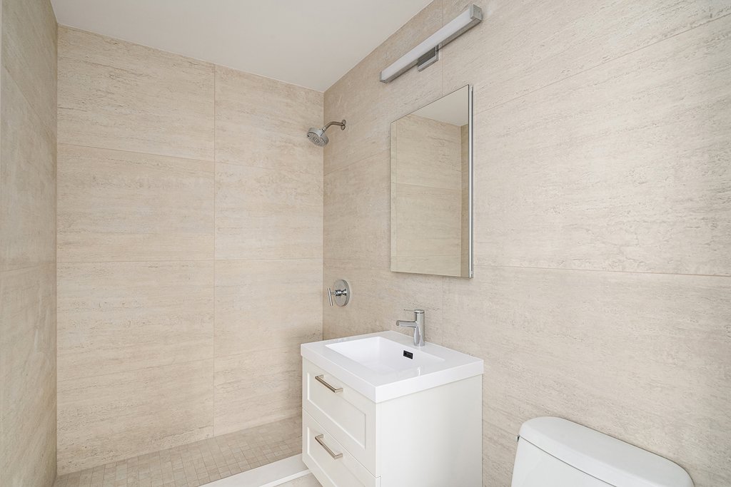 575 Main Street, Unit 1109 photo 2