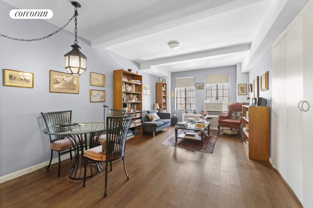 320 East 42nd Street, Unit 2207