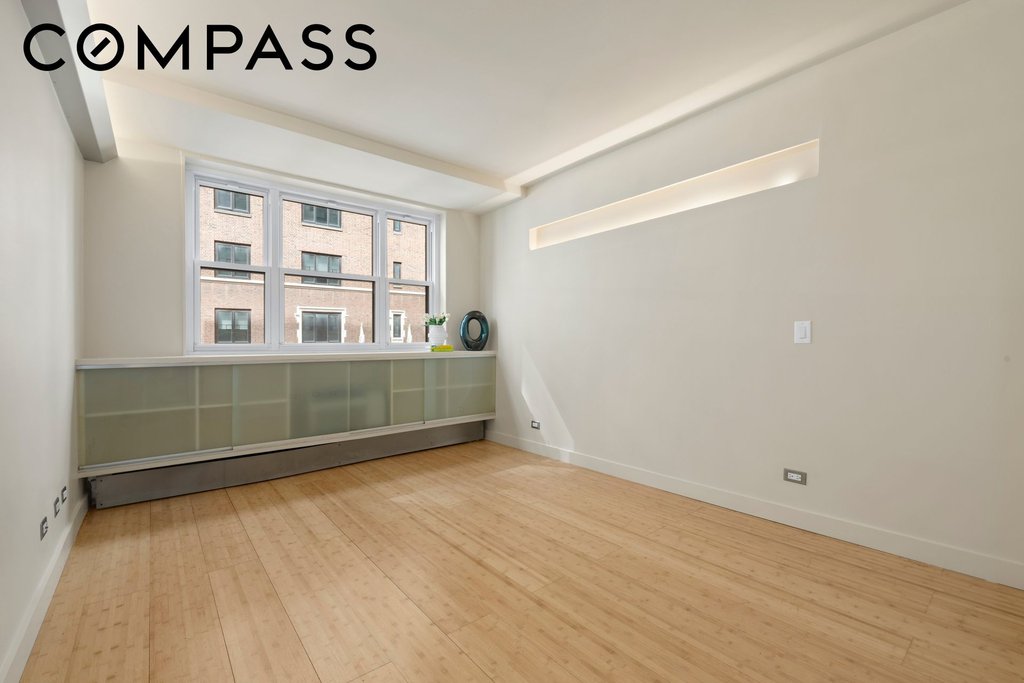 63 East 9th Street, Unit 5G photo 10