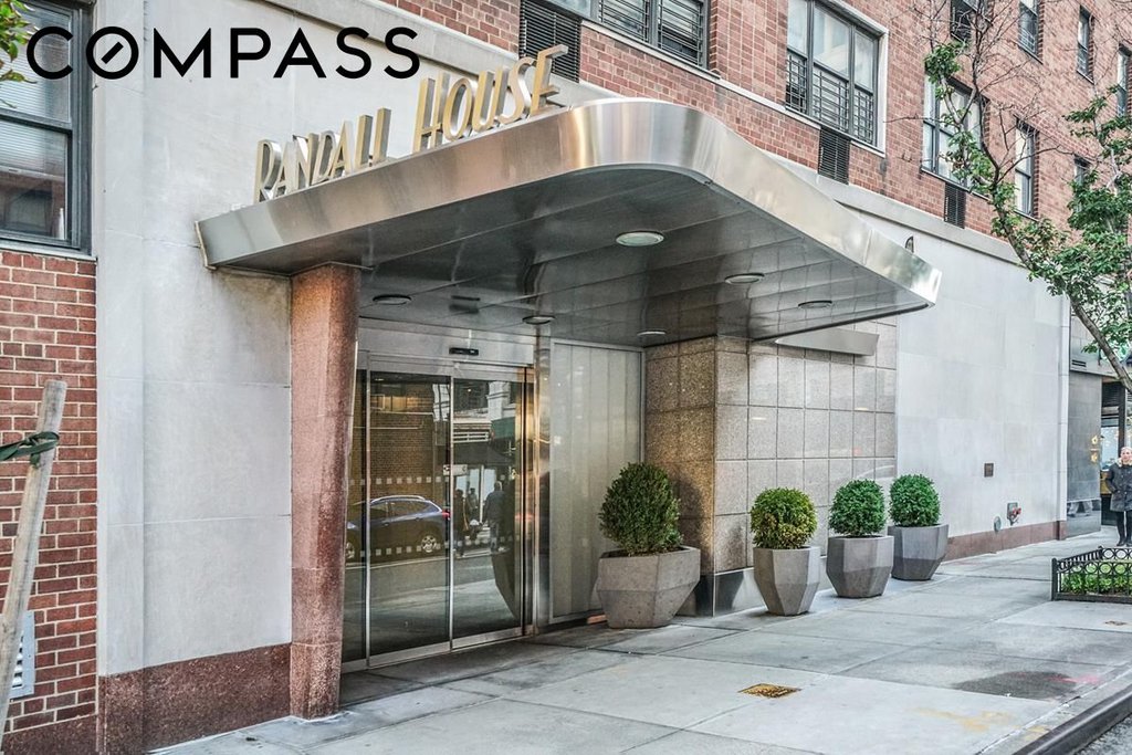 63 East 9th Street, Unit 5G photo 14