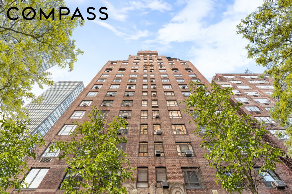 2 Beekman Place, Unit 12F photo 10