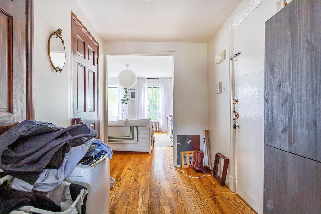 464 Quincy Street – For Sale photo 5