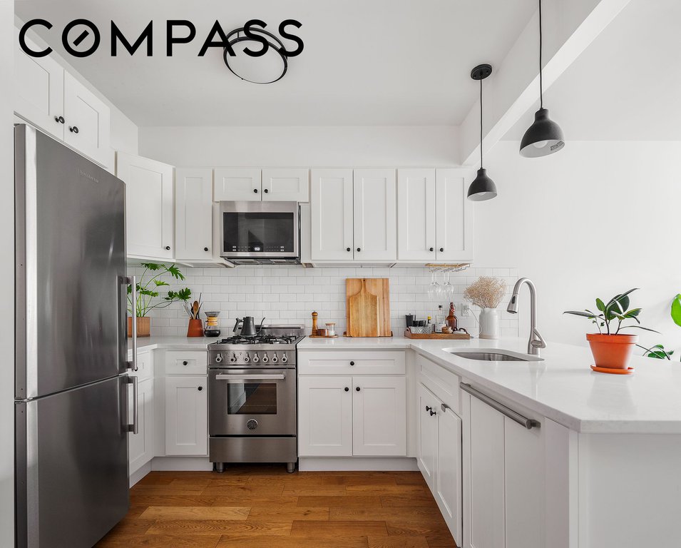 1229 Putnam Avenue, Unit 3B