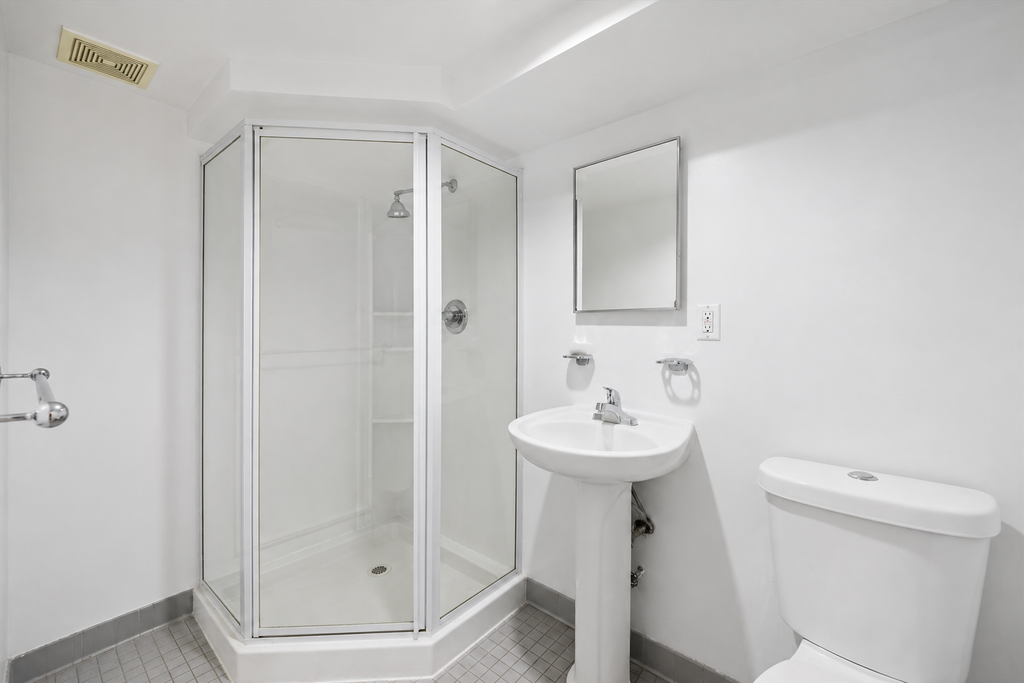 630 West 138th Street, Unit 1G photo 8