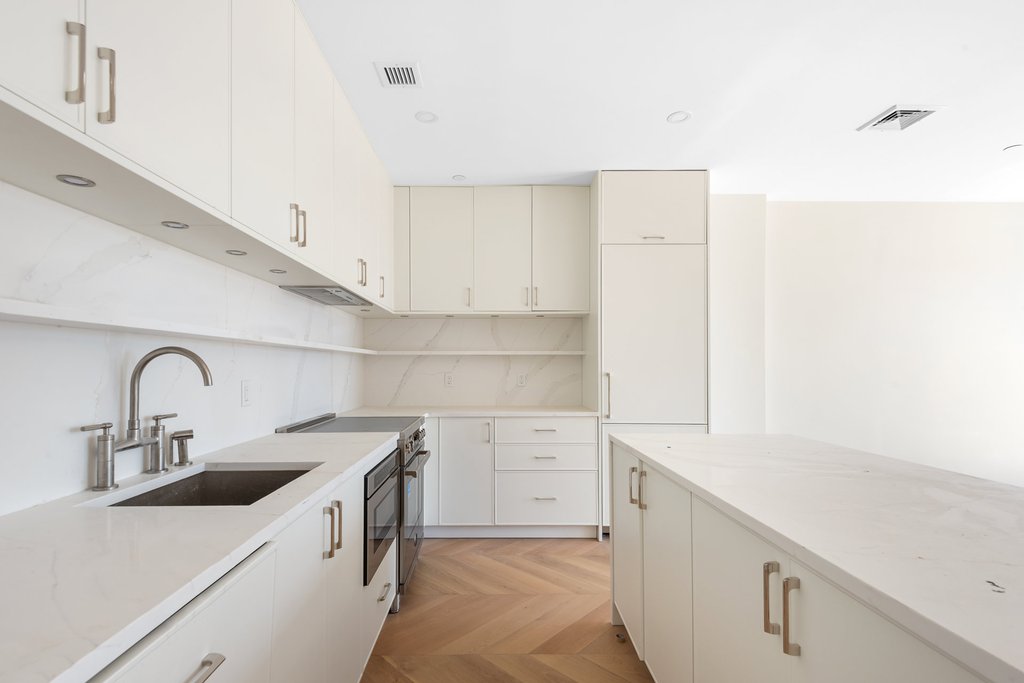222 16th Street, Unit 2E photo 3