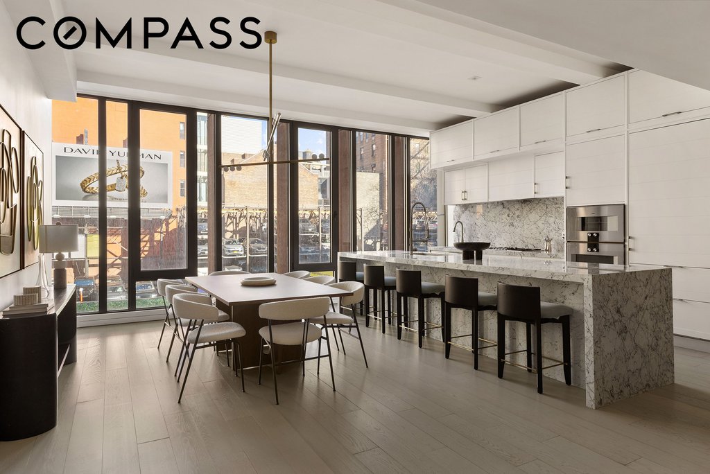 22 Bond Street, Unit A photo 4