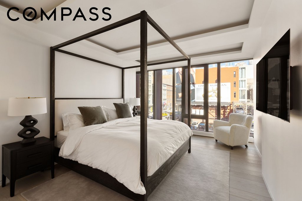22 Bond Street, Unit A photo 8
