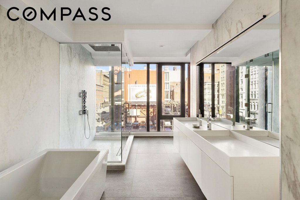 22 Bond Street, Unit A photo 9