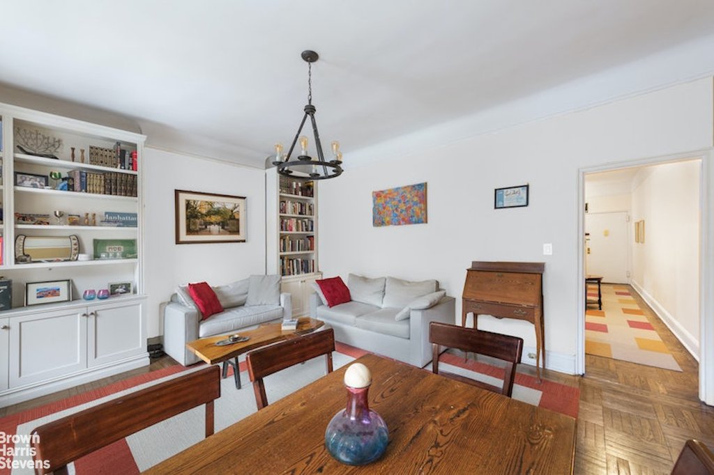 102 West 75th Street, Unit 38 photo 2