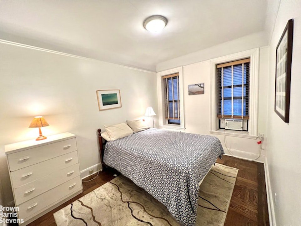 102 West 75th Street, Unit 38 photo 3