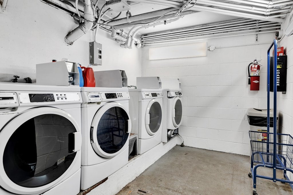 464 67th Street, Unit 2A photo 9