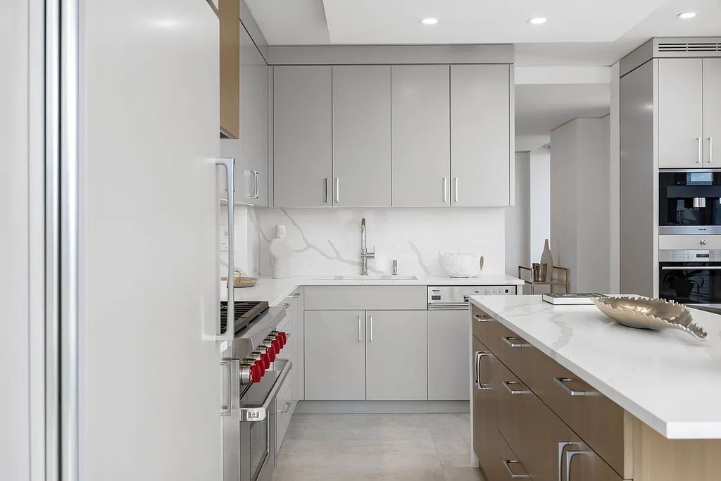 422 East 72nd Street, Unit 37AD photo 18