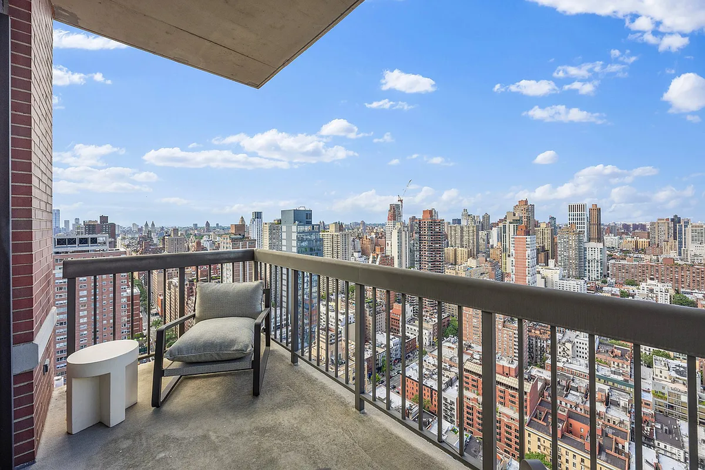 422 East 72nd Street, Unit 37AD photo 32