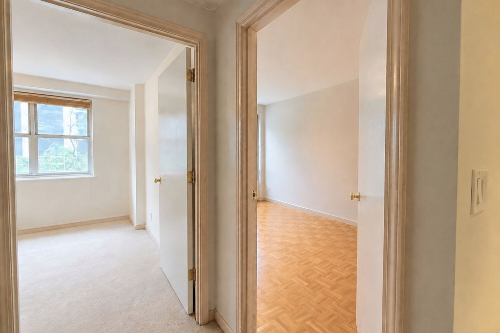 155 West 68th Street, Unit 404 photo 34