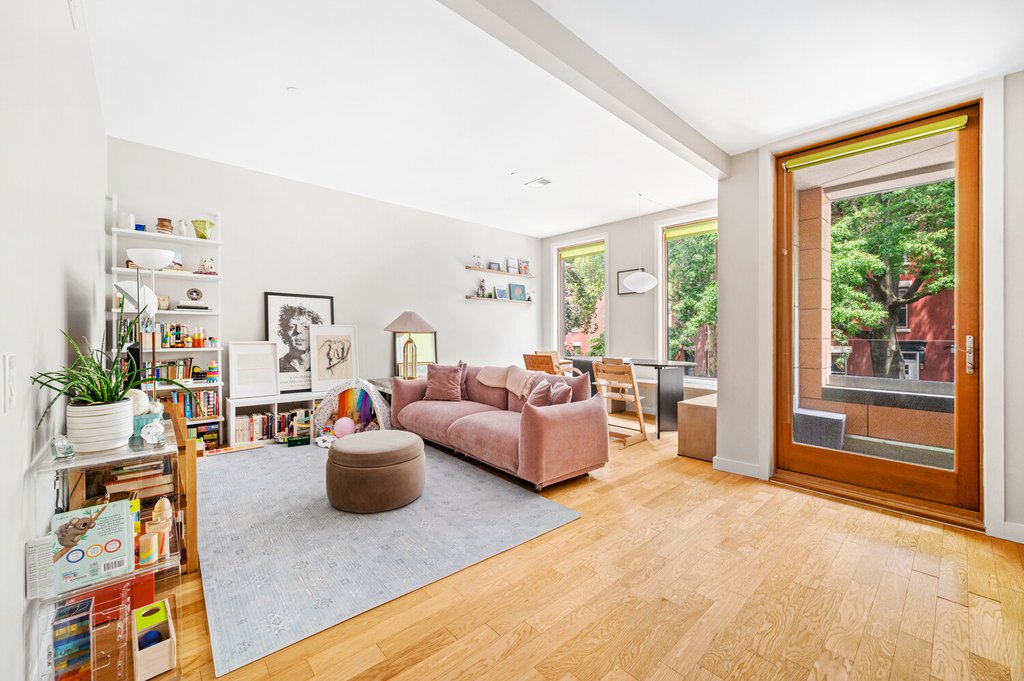 186 8th Street, Unit 2B