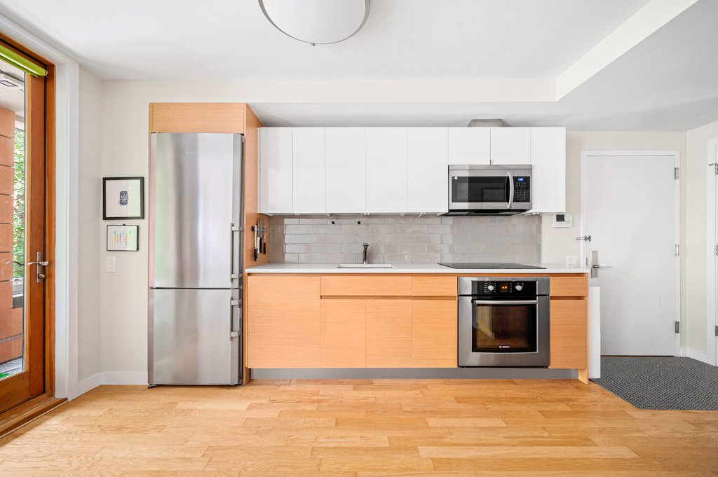 186 8th Street, Unit 2B photo 3