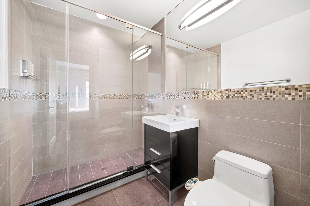 186 8th Street, Unit 2B photo 5