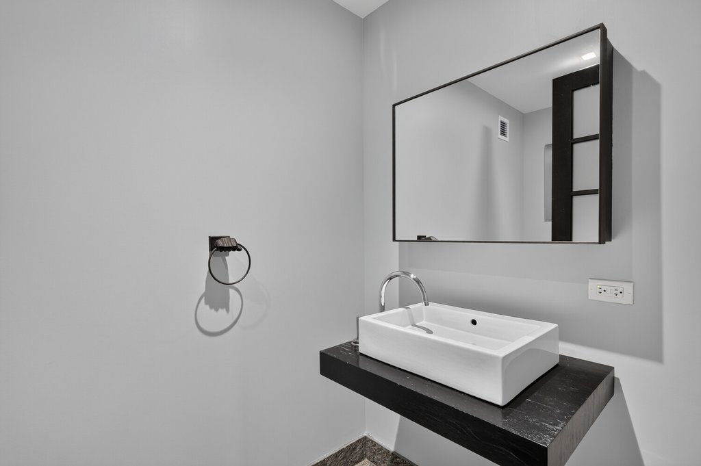 20 Pine Street, Unit 907/908 photo 8
