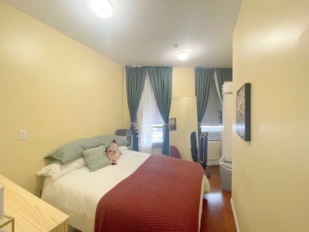14 Convent Avenue, Unit 1R photo 5