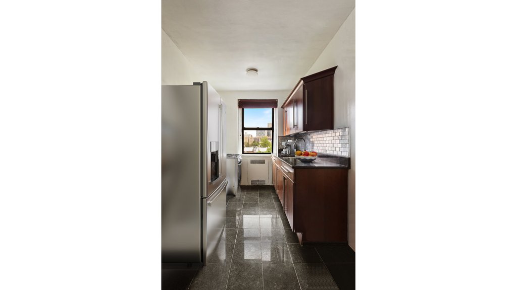 50 Lefferts Avenue, Unit 4F photo 3