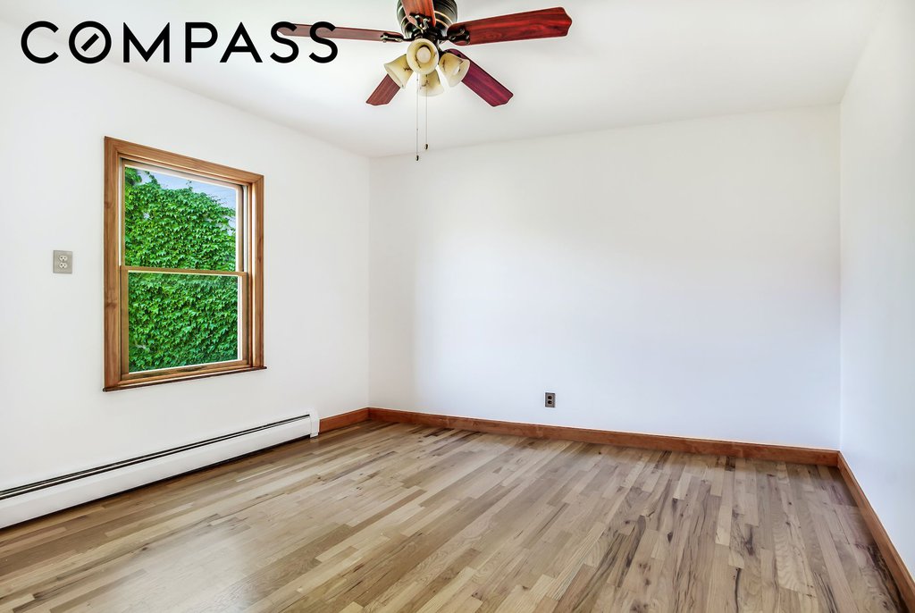 740 Leonard Street – For Sale photo 10
