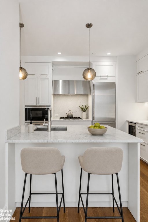 10 Madison Square West, Unit 6H photo 3