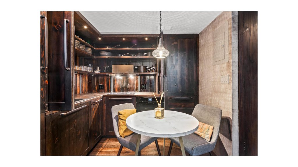 100 West 15th Street, Unit 1A photo 4