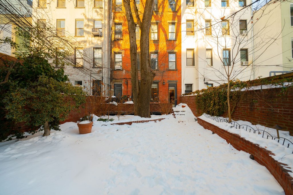 94 Wyckoff Street, Unit 1R photo 2