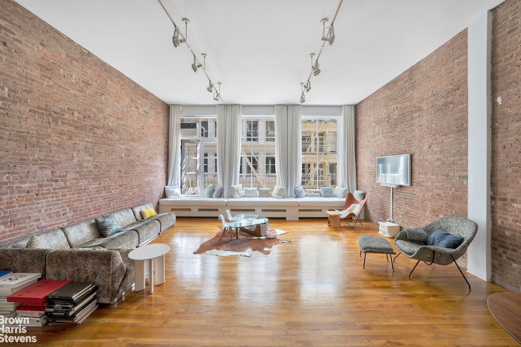 125 Greene Street, Unit 3 photo 2