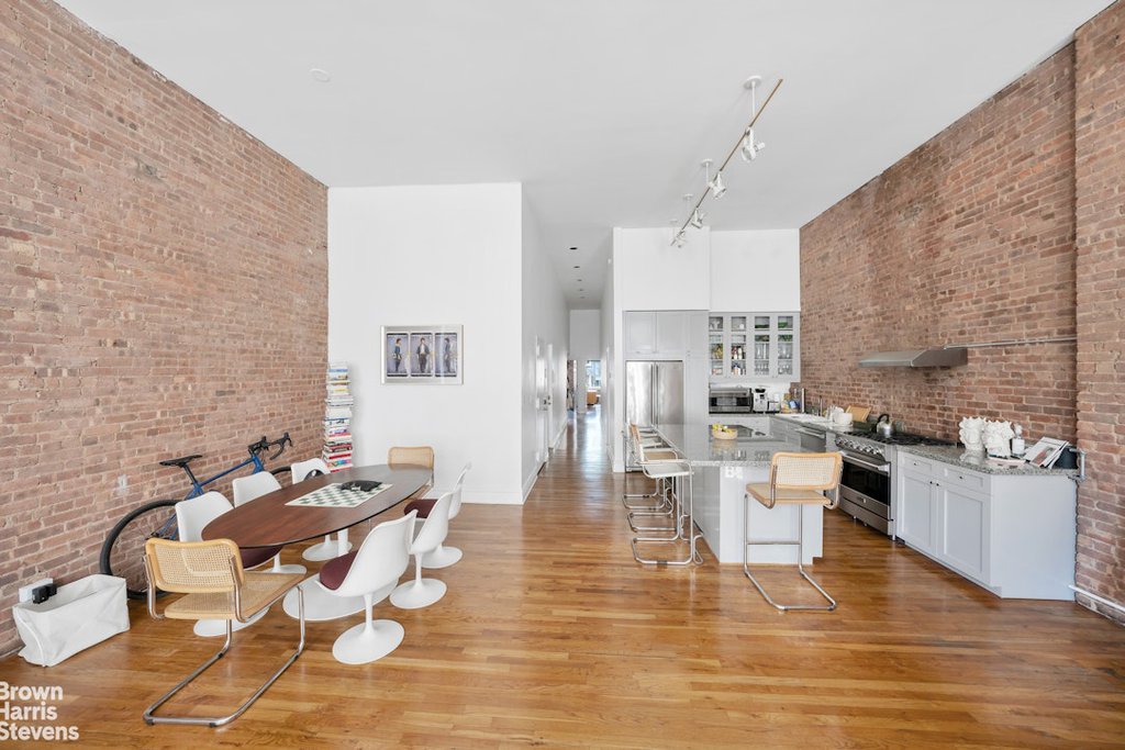 125 Greene Street, Unit 3 photo 3