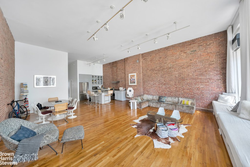 125 Greene Street, Unit 3 photo 4