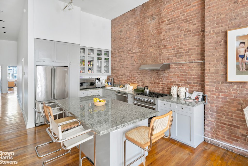 125 Greene Street, Unit 3 photo 5