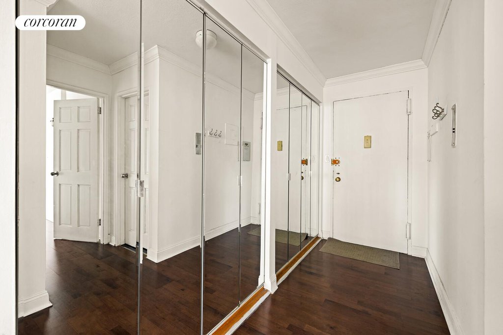 200 East 58th Street, Unit 6D photo 5