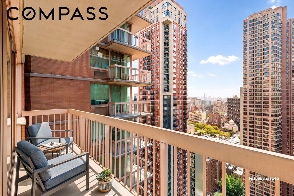 235 East 40th Street, Unit 34B photo 3