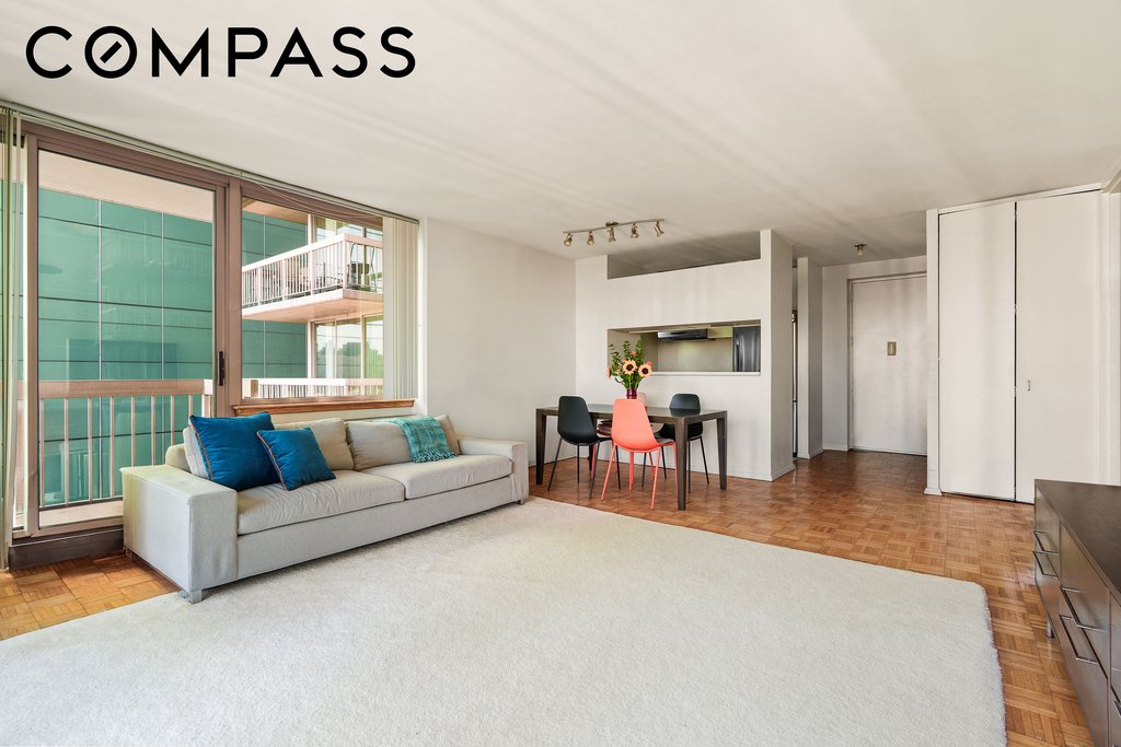235 East 40th Street, Unit 34B photo 7
