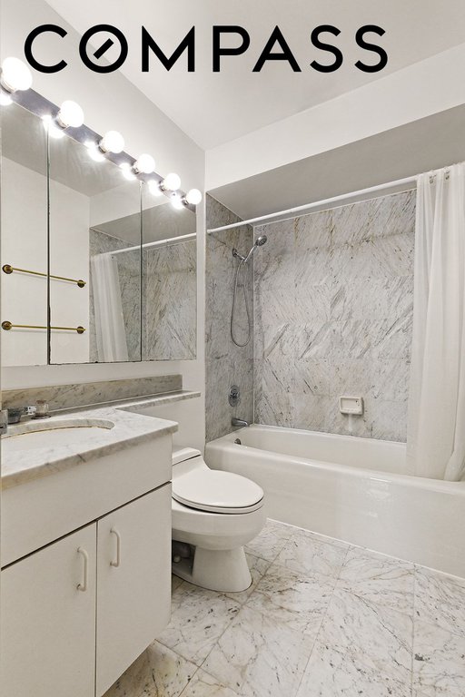 235 East 40th Street, Unit 34B photo 12