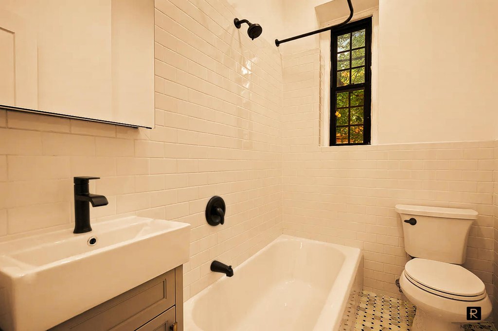 78 Eighth Avenue, Unit 1D photo 7
