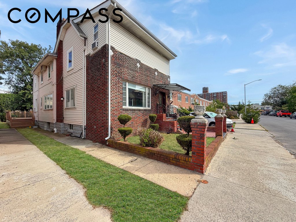 3731 Maple Avenue – For Sale