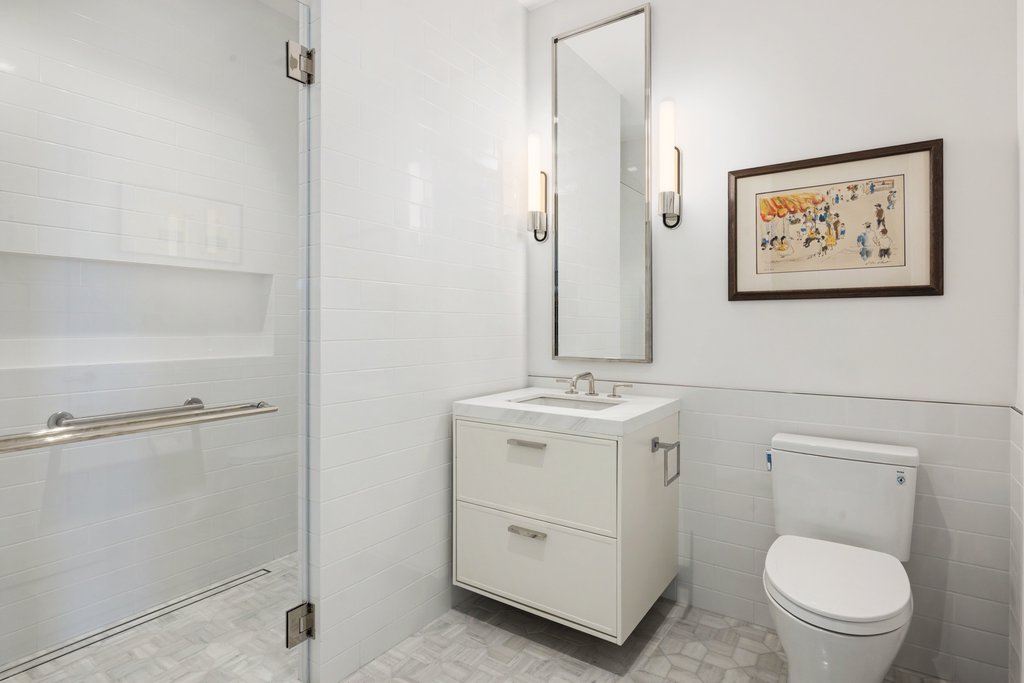 200 East 83rd Street, Unit 32B photo 17