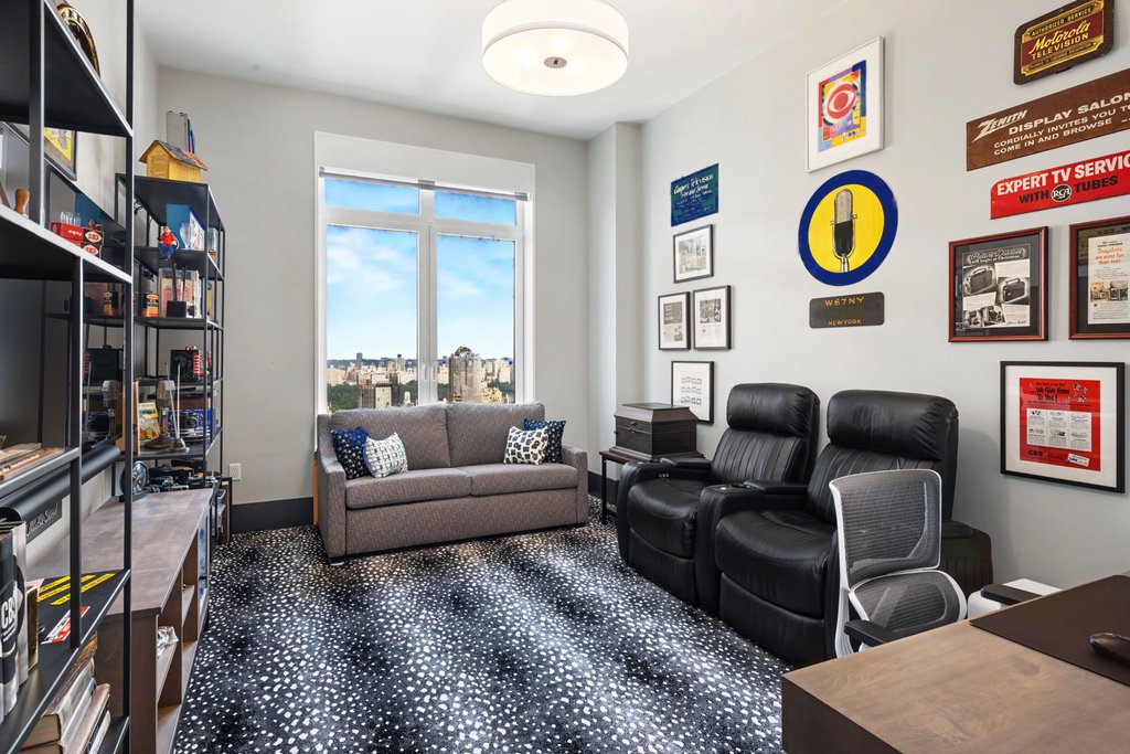 200 East 83rd Street, Unit 32B photo 18