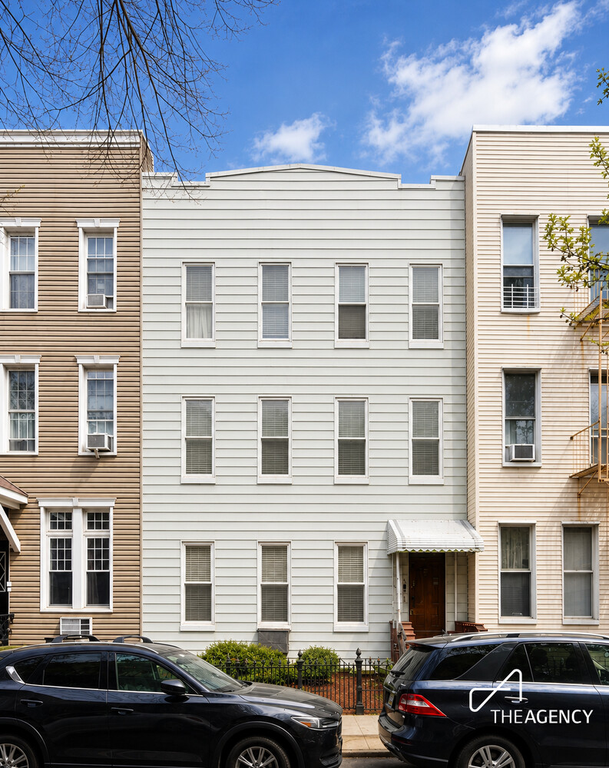 58 Diamond Street – For Sale