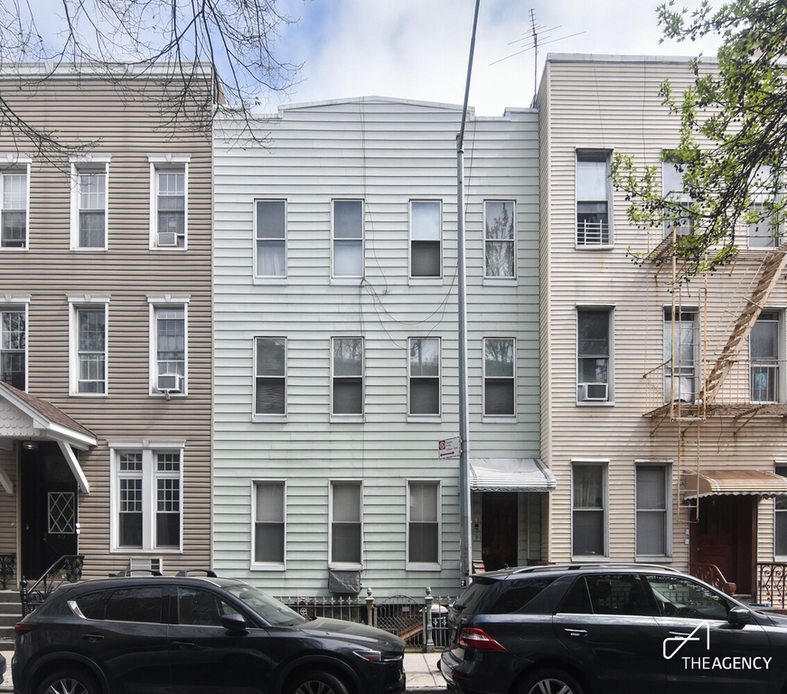 58 Diamond Street – For Sale photo 3