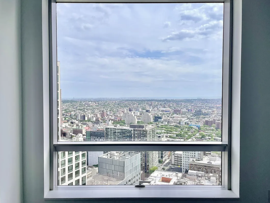 1 City Point, Unit 45J photo 2