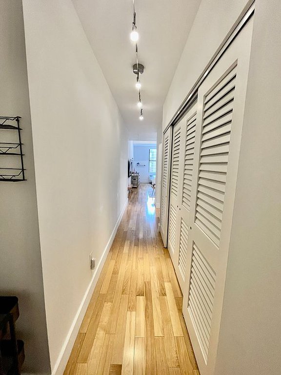 99 John Street, Unit 1203 photo 3